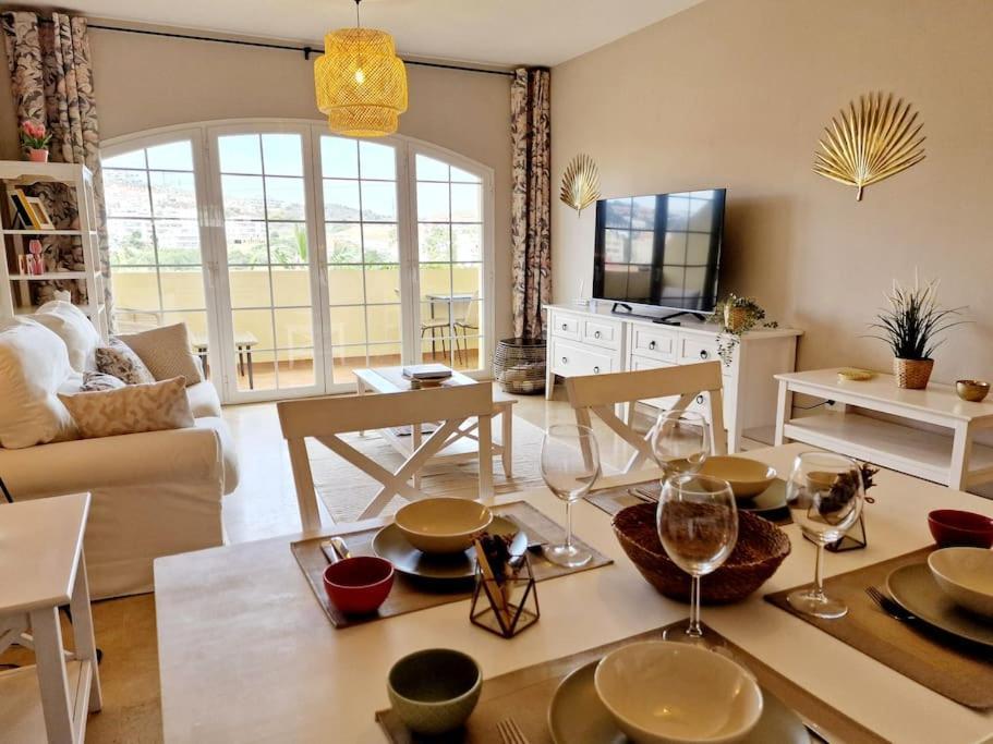 Апартаменты Royal Golf View: 2Br, Pools & Ac Ситио-де-Калаонда Экстерьер фото