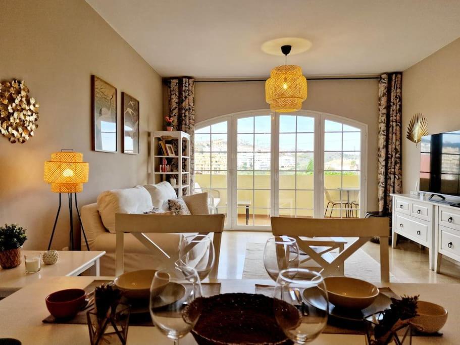 Апартаменты Royal Golf View: 2Br, Pools & Ac Ситио-де-Калаонда Экстерьер фото